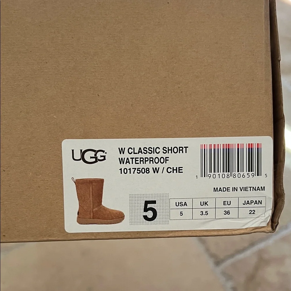 NWT - UGG Classic Short Waterproof Boots - Chestnut - Picture 3 of 8